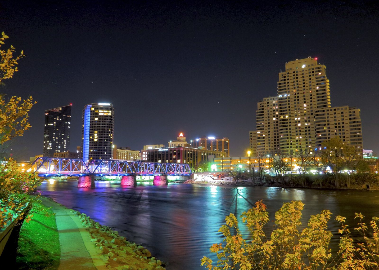 Things to Do in Grand Rapids, Michigan: Gardens, Beer City, Museums & Day Trips (With Prices)